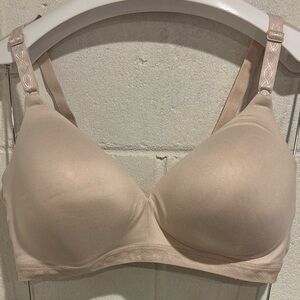 Warners 40C nude wireless padded bra